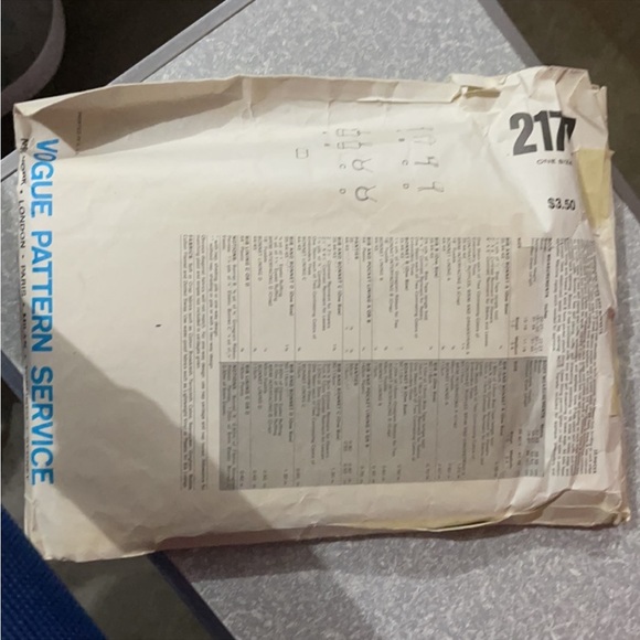 Vintage Little Vogue baby sewing pattern - Picture 2 of 2